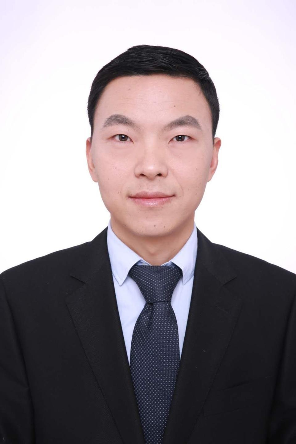 Jiangfeng Liu
